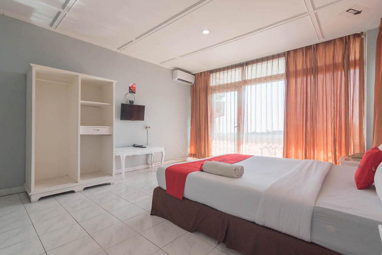 Reddoorz At Jalan Raya Lembang Hotel Padasul Eksteriør billede