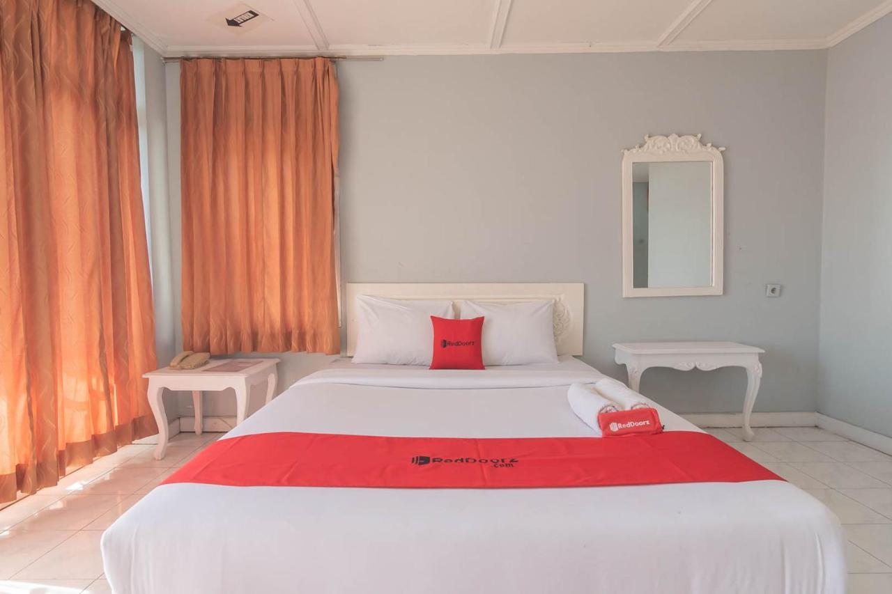 Reddoorz At Jalan Raya Lembang Hotel Padasul Eksteriør billede