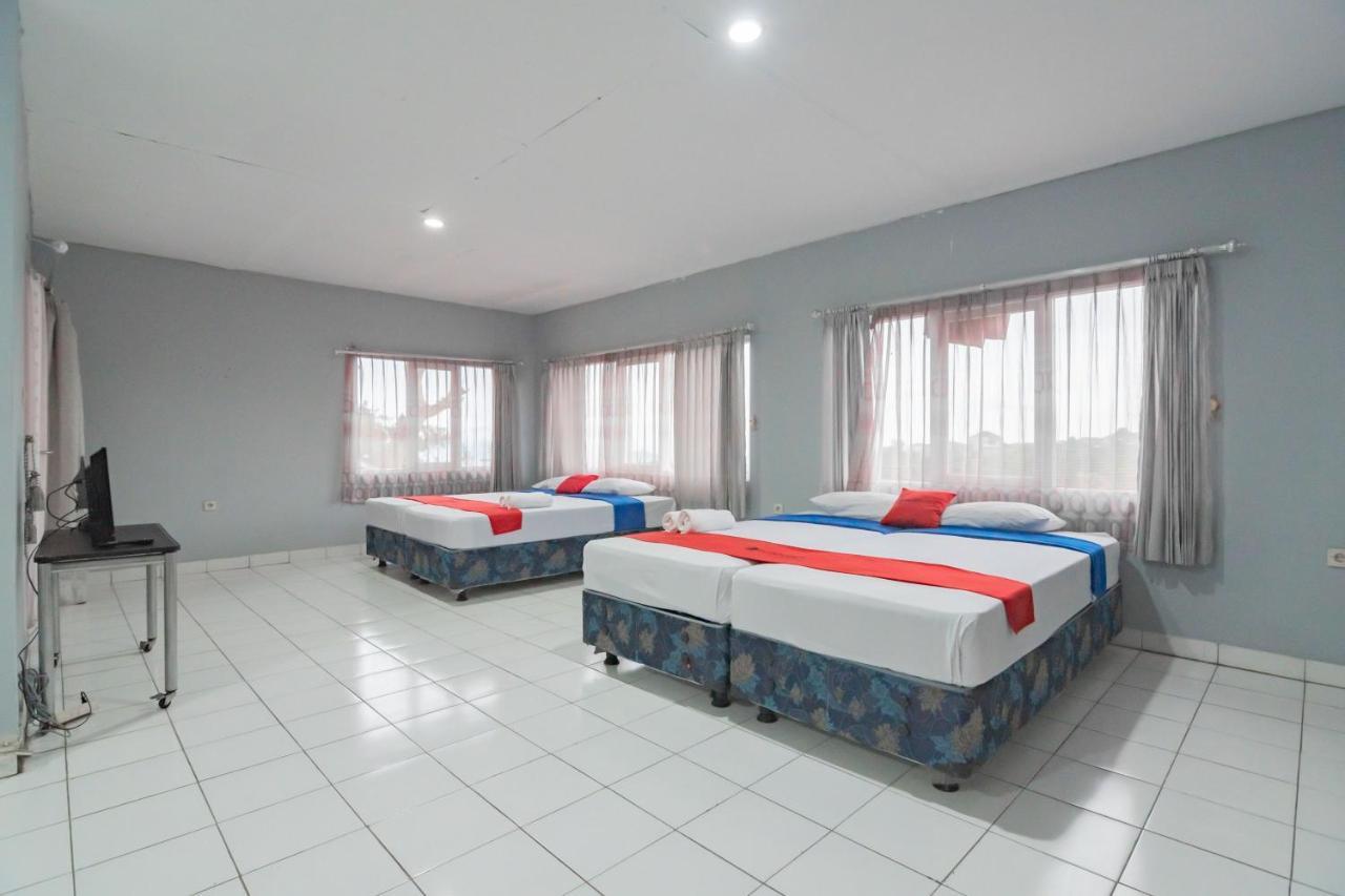 Reddoorz At Jalan Raya Lembang Hotel Padasul Eksteriør billede