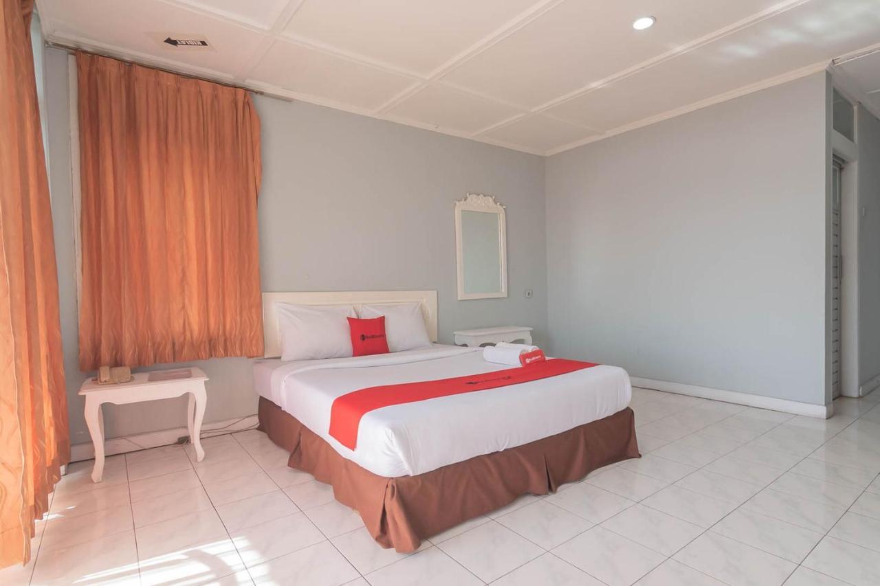 Reddoorz At Jalan Raya Lembang Hotel Padasul Eksteriør billede